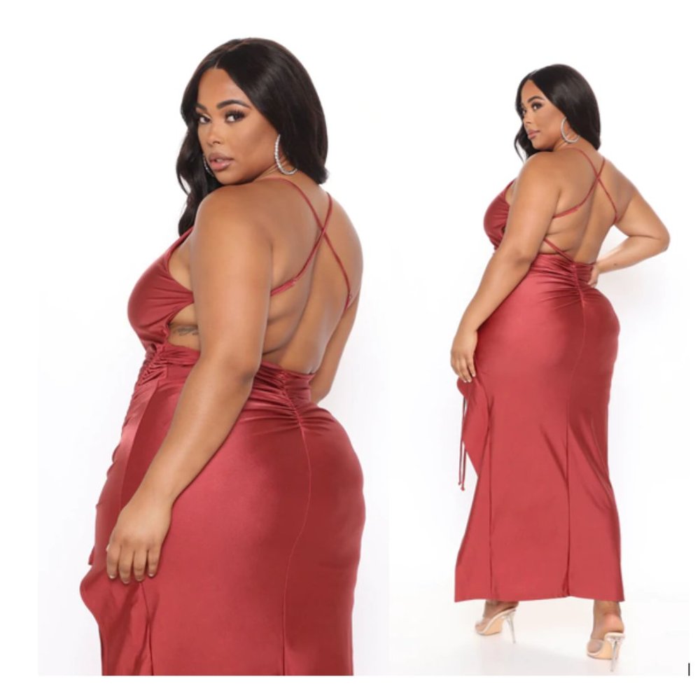 🔵 Fashion Nova PLUS 2X Strap Maxi Dress